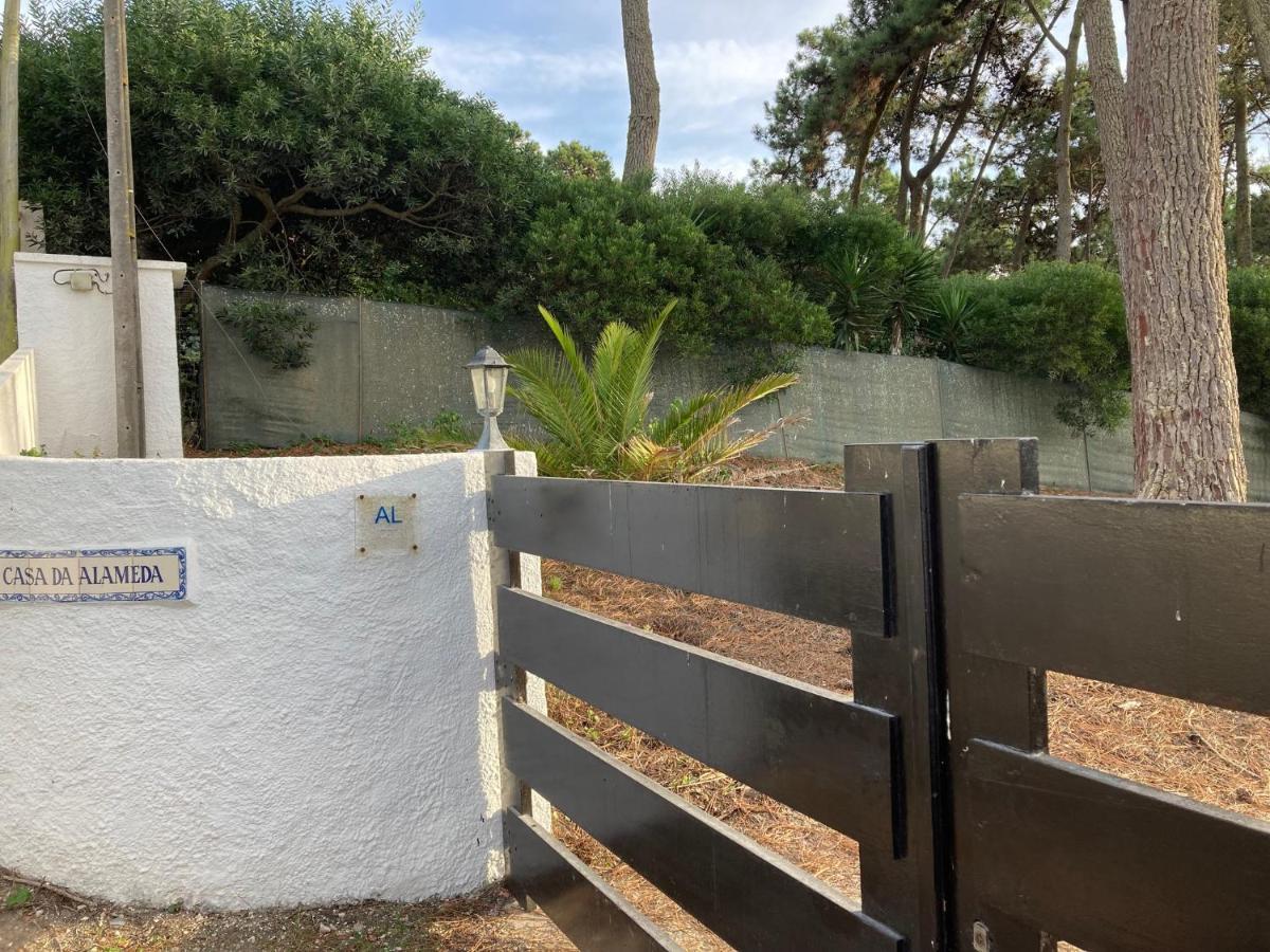 Moradia No Pinhal Com Piscina - Espaco E Privacidade Para As Suas Ferias! Сінтра Екстер'єр фото
